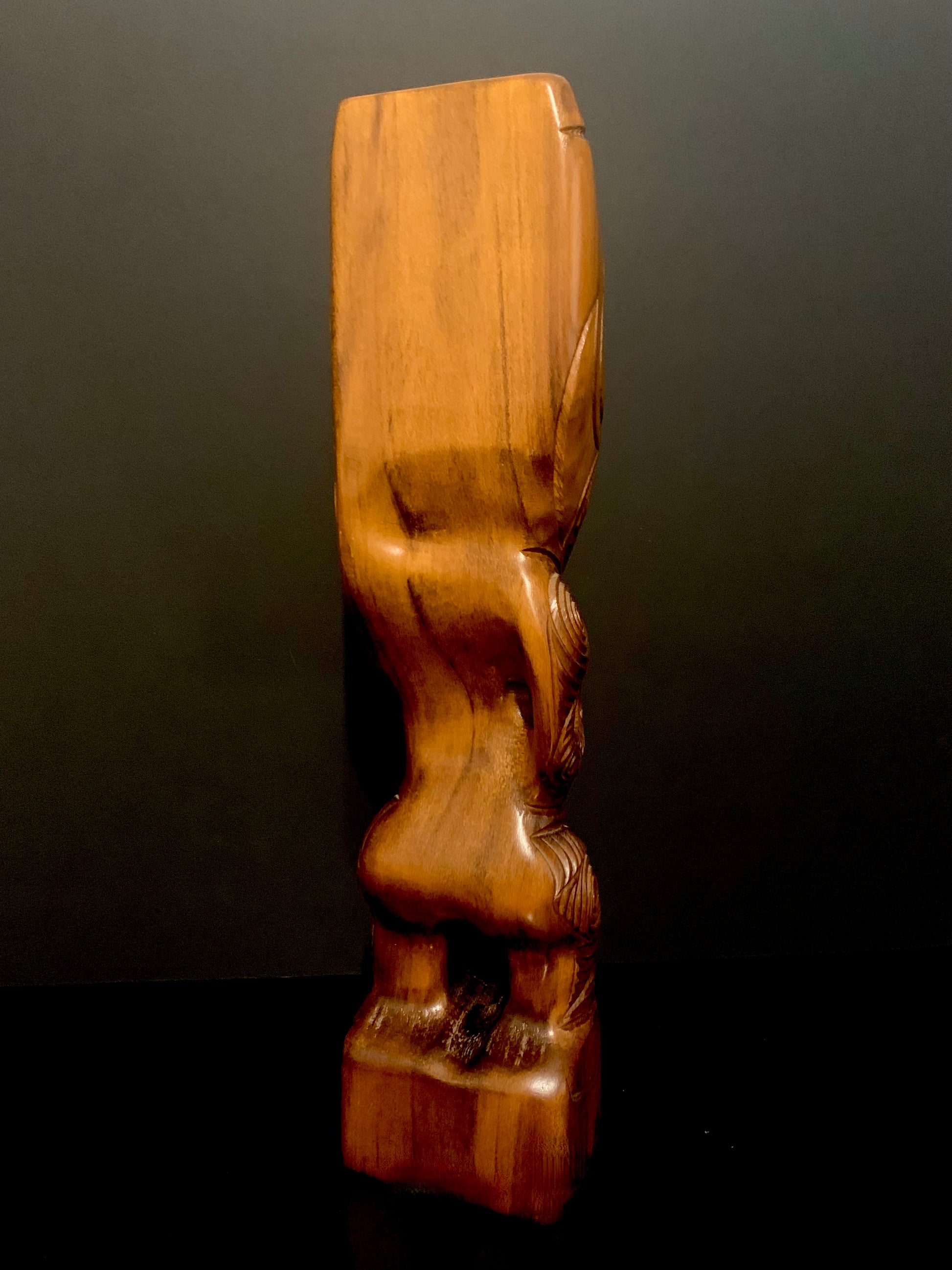 back view of Maori teko teko statue carved in New Zealand and available from Silver Fern Gallery