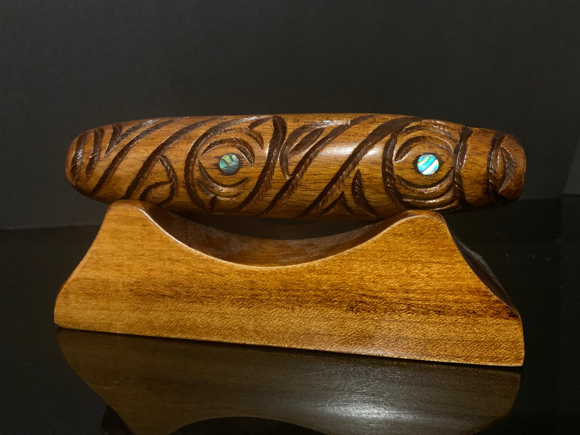 Koauau flute carved in New Zealand and available from Silver Fern Gallery