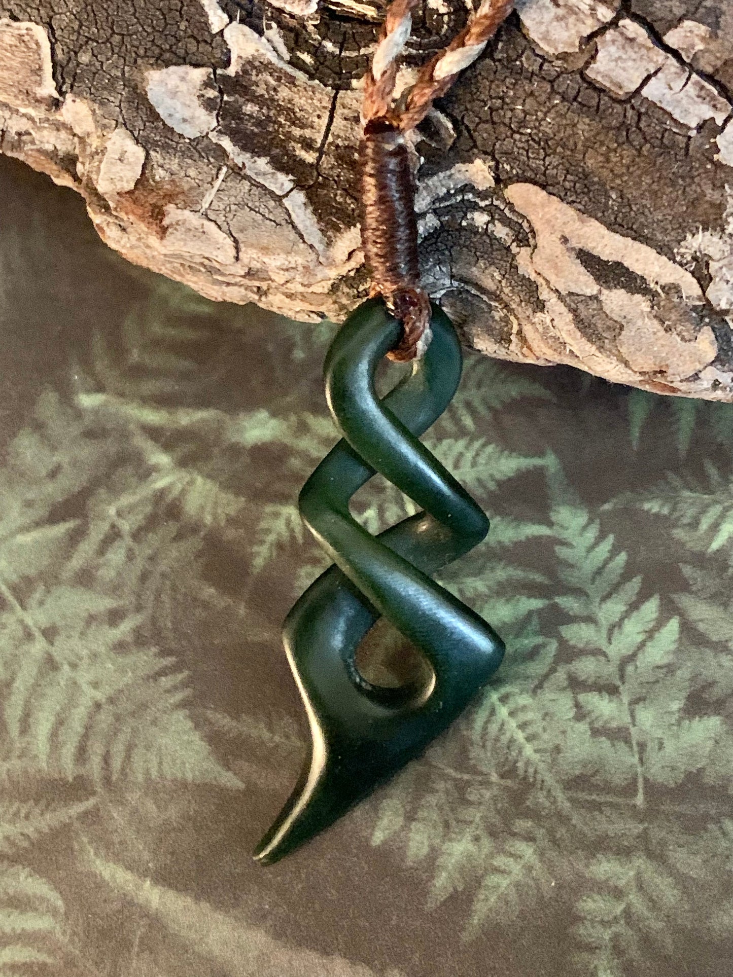 Pounamu Double Twist 45mm by Alex Sands