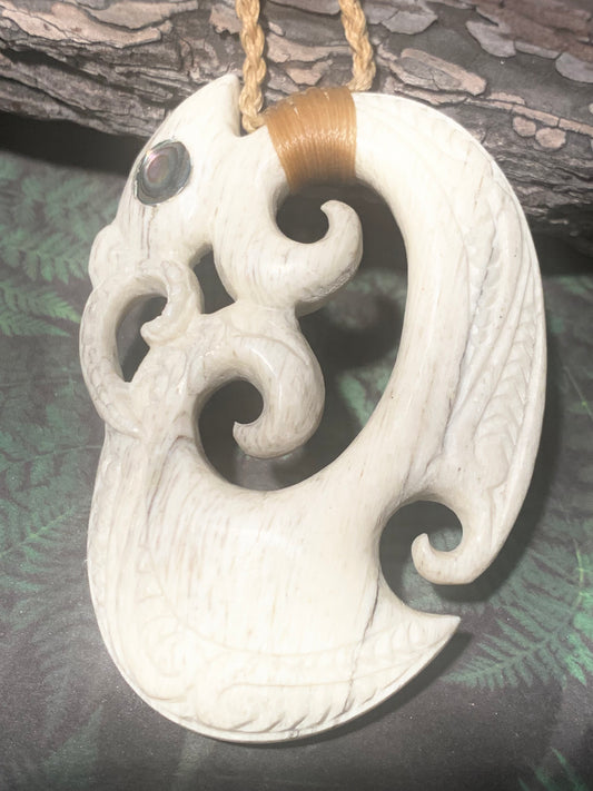 Whalebone Manaia 7cm by Alex Sands