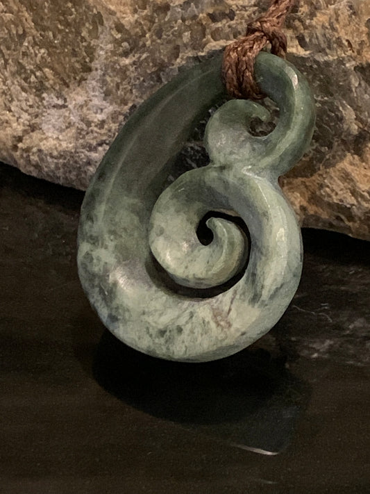 Pounamu Freeform Double Koru 44mm