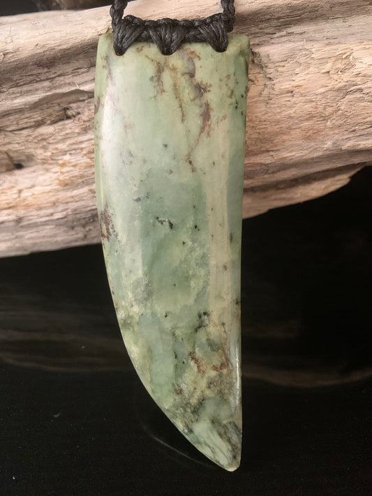 Pounamu Rei Niho Pendant 90mm - by Alex Sands